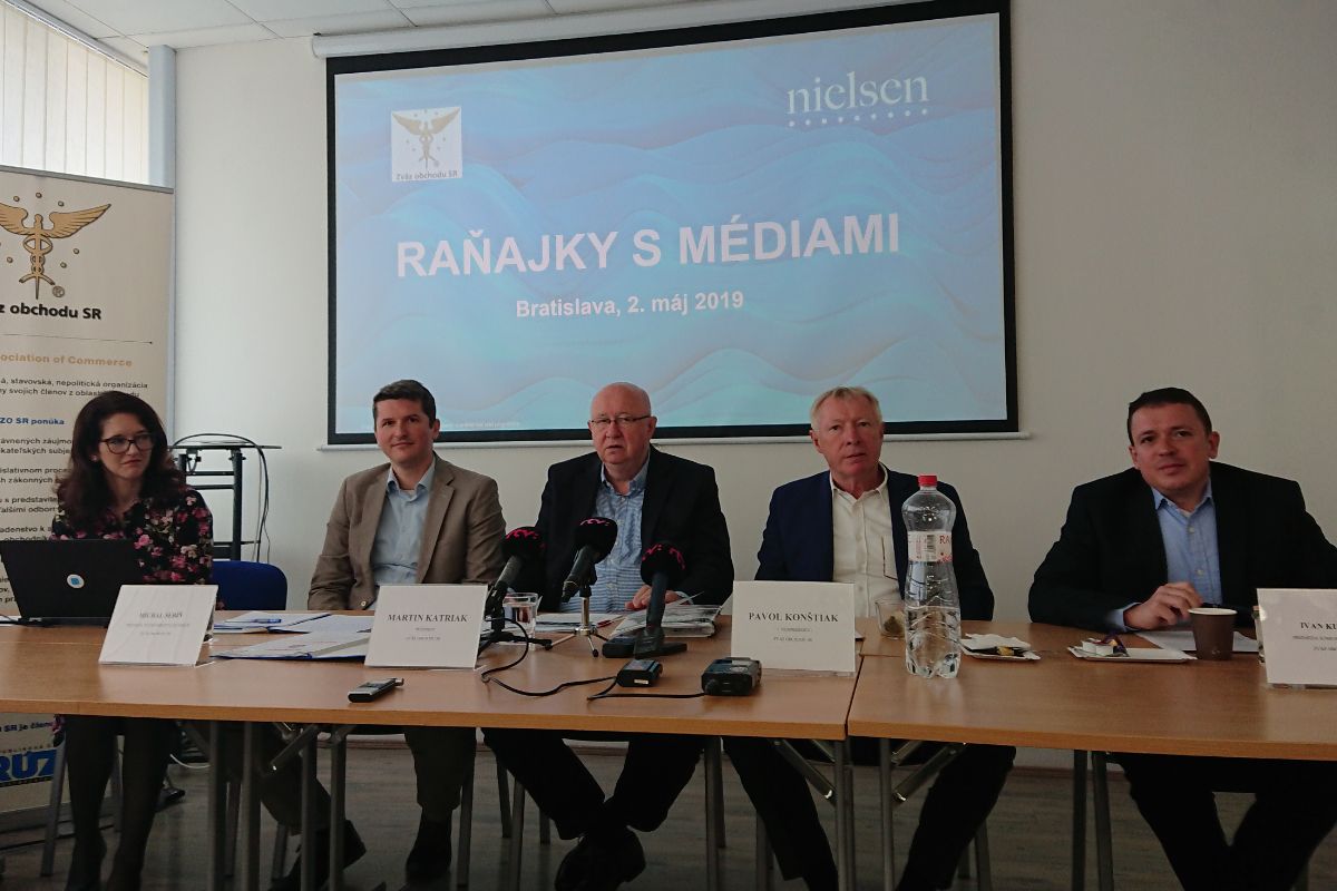 Tlačová správa Zväzu obchodu SR - Vplyv na zvyšovanie cien potravín, Návrh zákona o zálohovaní jednorazových obalov na nápoje, Zákaz používania jednorazových plastov