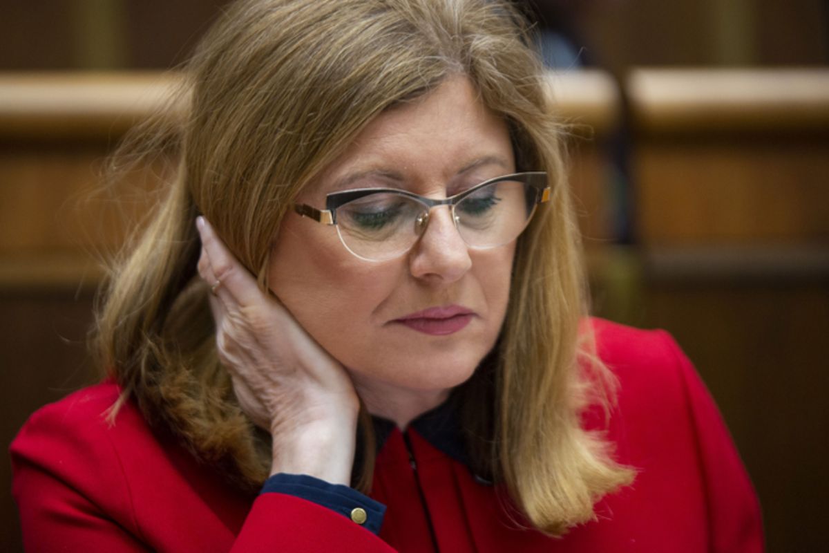 Matečnú nahneval nulový vplyv odvodu