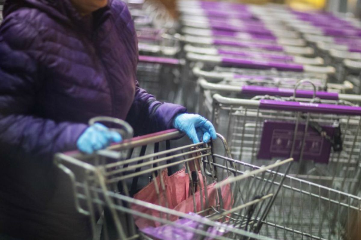 Zväz obchodu SR odporučil svojim členom, aby seniorom vychádzali v ústrety pri organizovaní prednostných nákupov