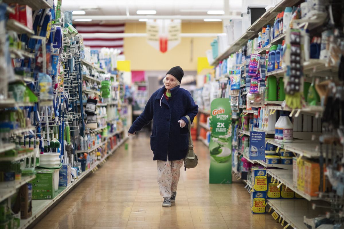 Obchodné zväzy sa nezhodujú v tom, čo s nedeľným predajom po koronakríze