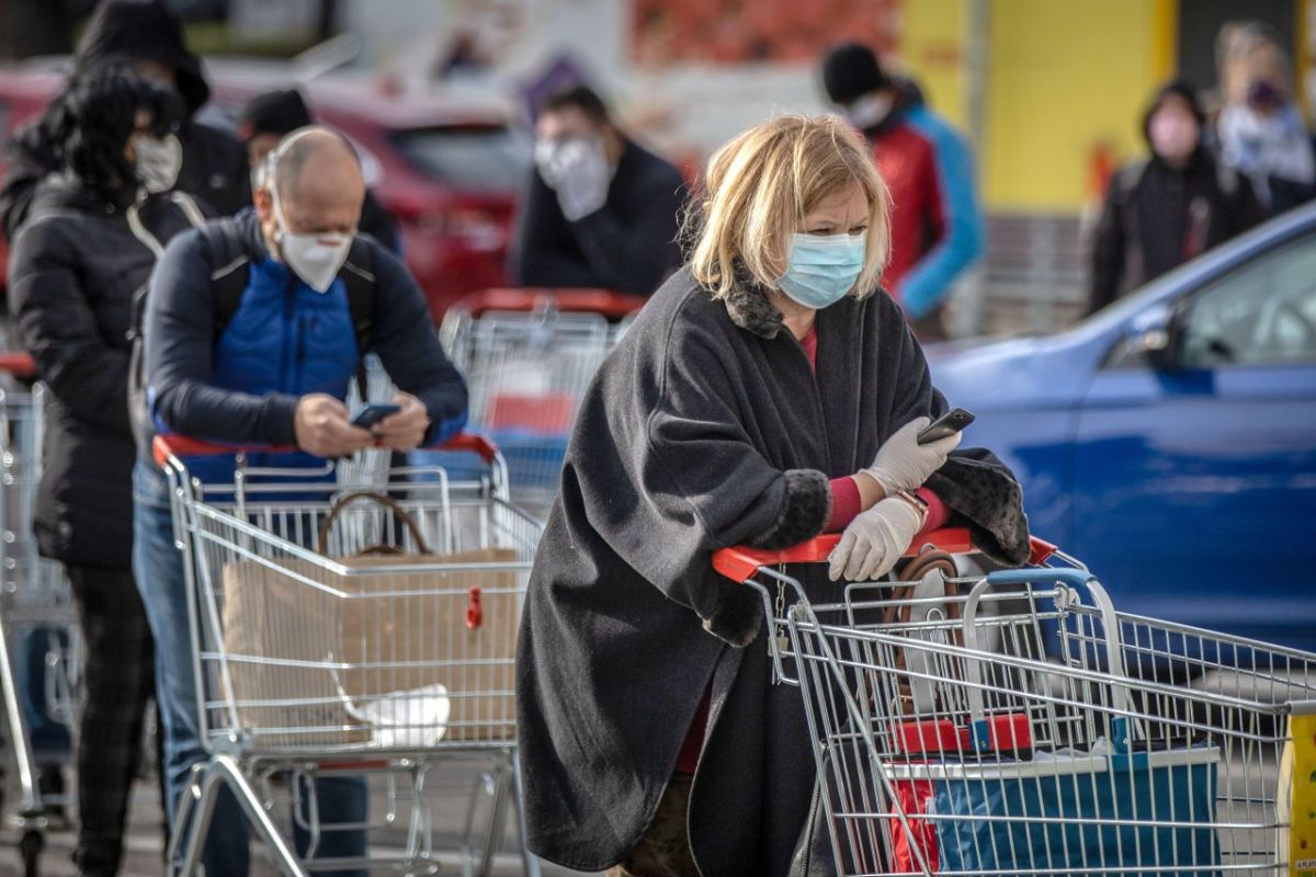Obchody v nedeľu: kto je za zákaz a čo z toho má a kto je proti a čo z toho má