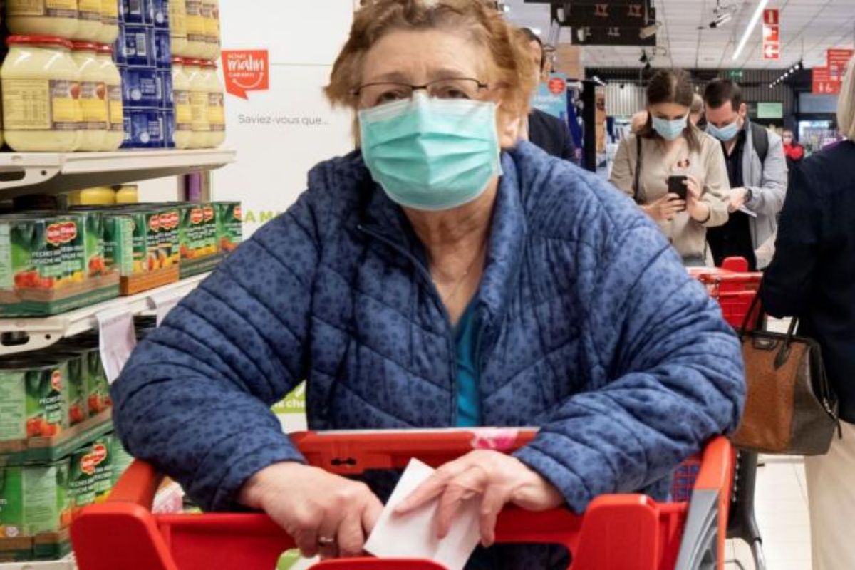 Sprísnené opatrenia s obchodníkmi nik nekonzultoval. Hodiny pre seniorov sú vraj nepotrebné