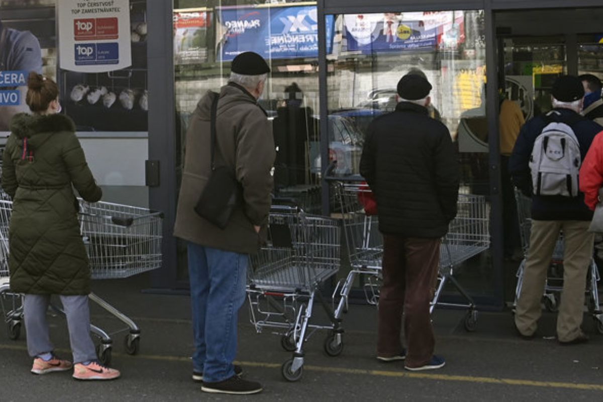 Obchodníci chcú naďalej predávať aj doplnkový tovar