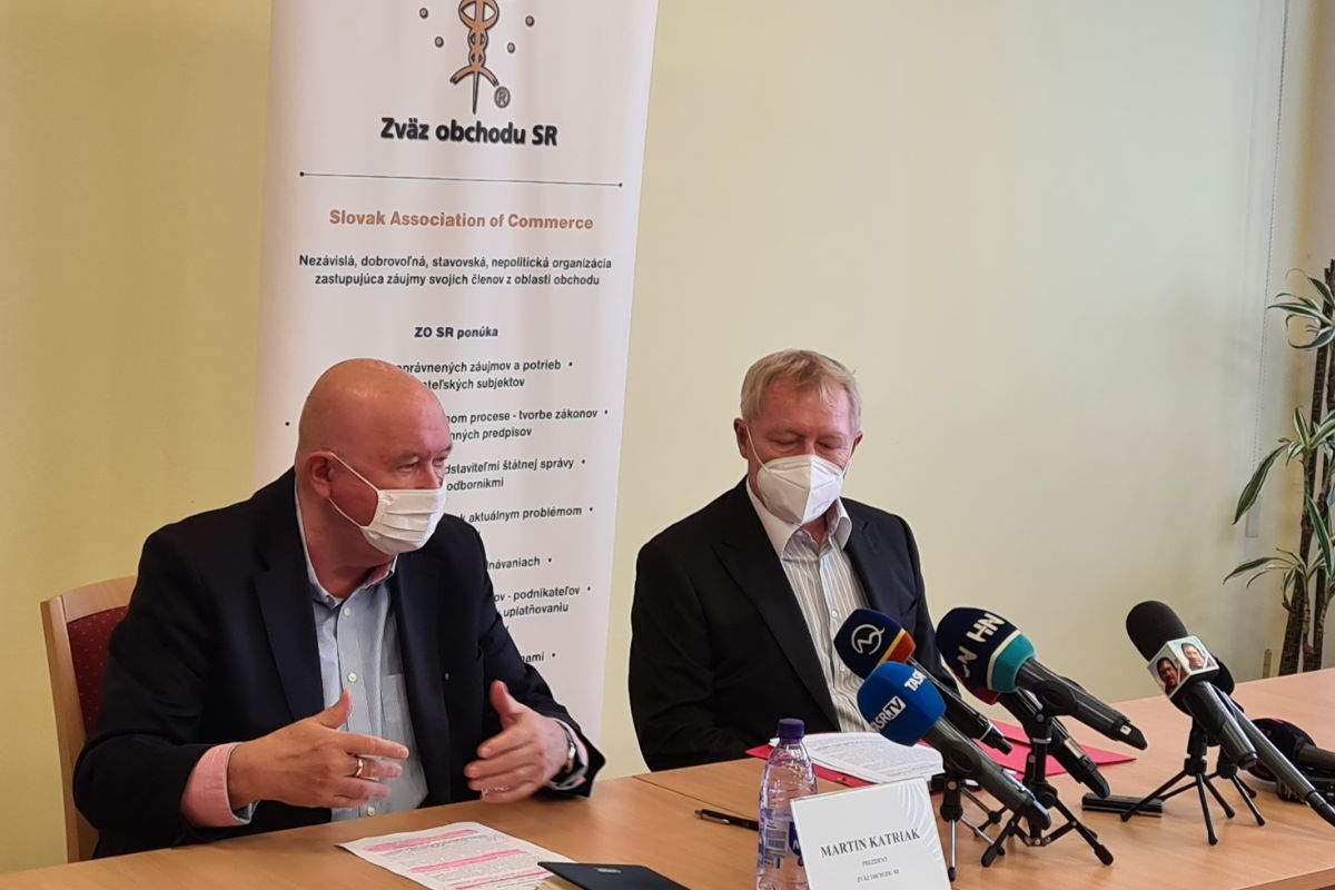 Zväz obchodu žiada otvorenie predajní