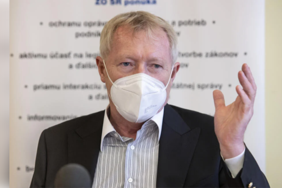 Obchodníci chcú otvárať predajne