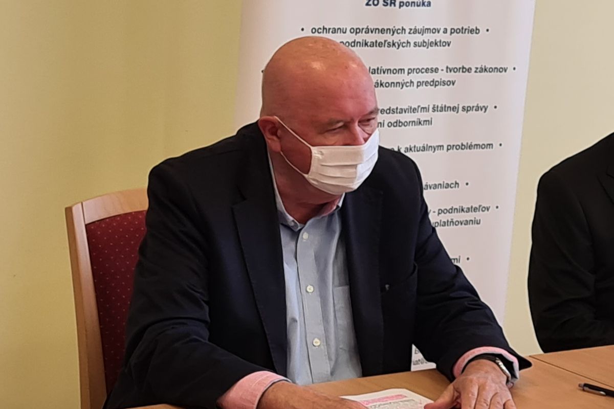 Očkovanie Slovákov neregistrovanou vakcínou Sputnik V je stále reálne