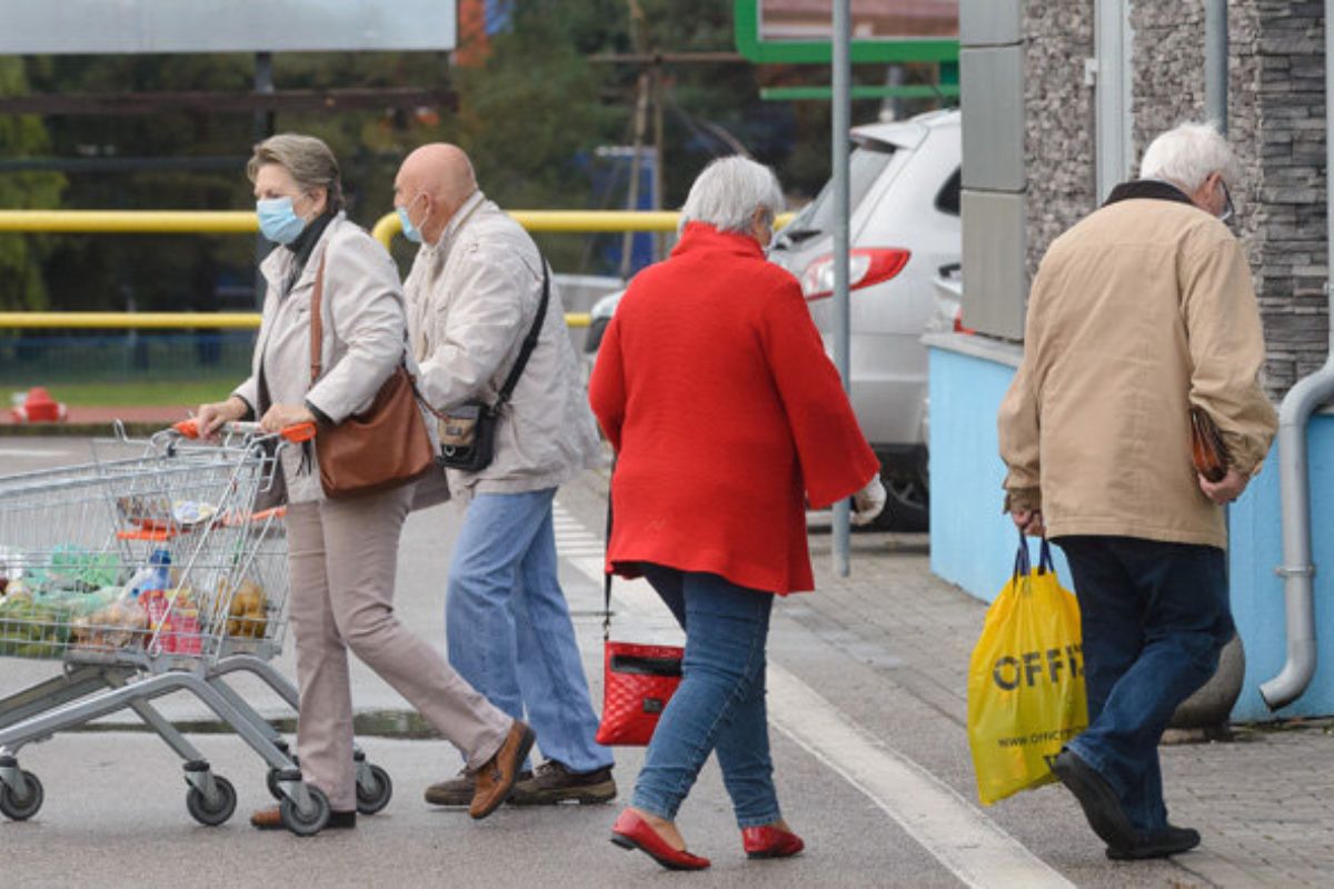 Zmena otváracích hodín obchodných reťazcov