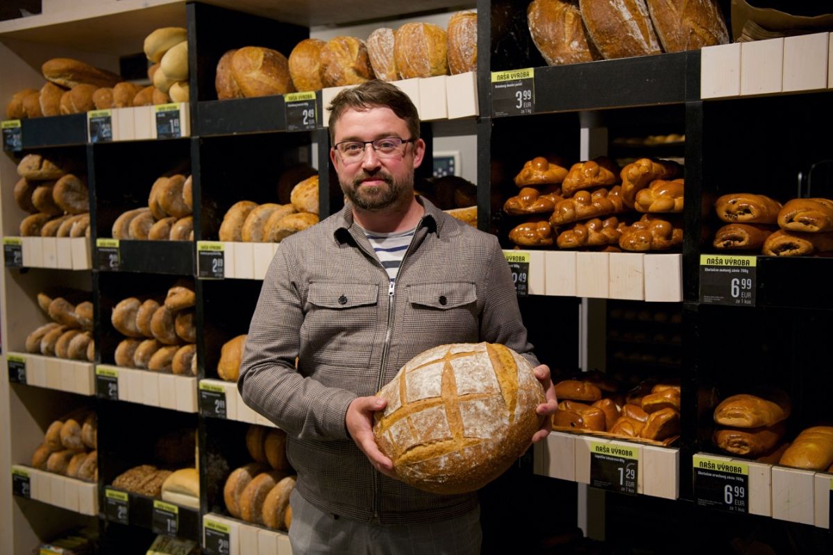 Šéfpekár z YEME: Do môjho kváskového chleba idú len 3 ingrediencie. Prechemizované chleby zo supermarketu ich majú 45